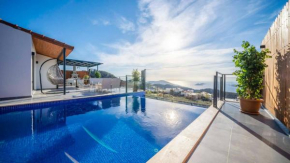 2 Bedroom Villa with Pool - 9136